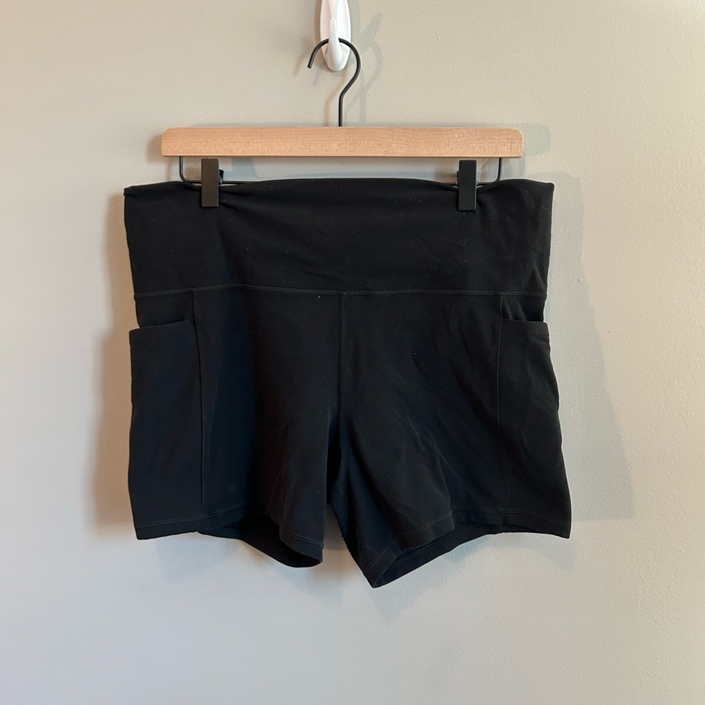 Athena Salutation Stash Pocket II 5 inch Shorts